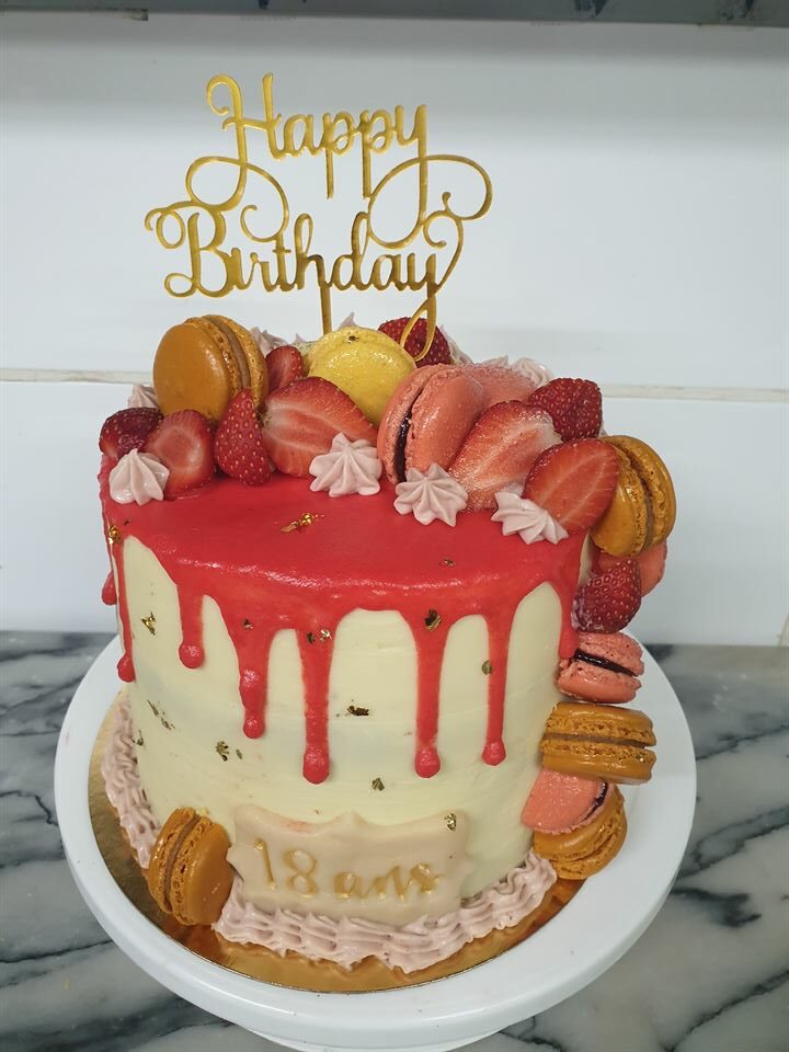 Éblouissez vos fêtes avec un layer cake à Agde !